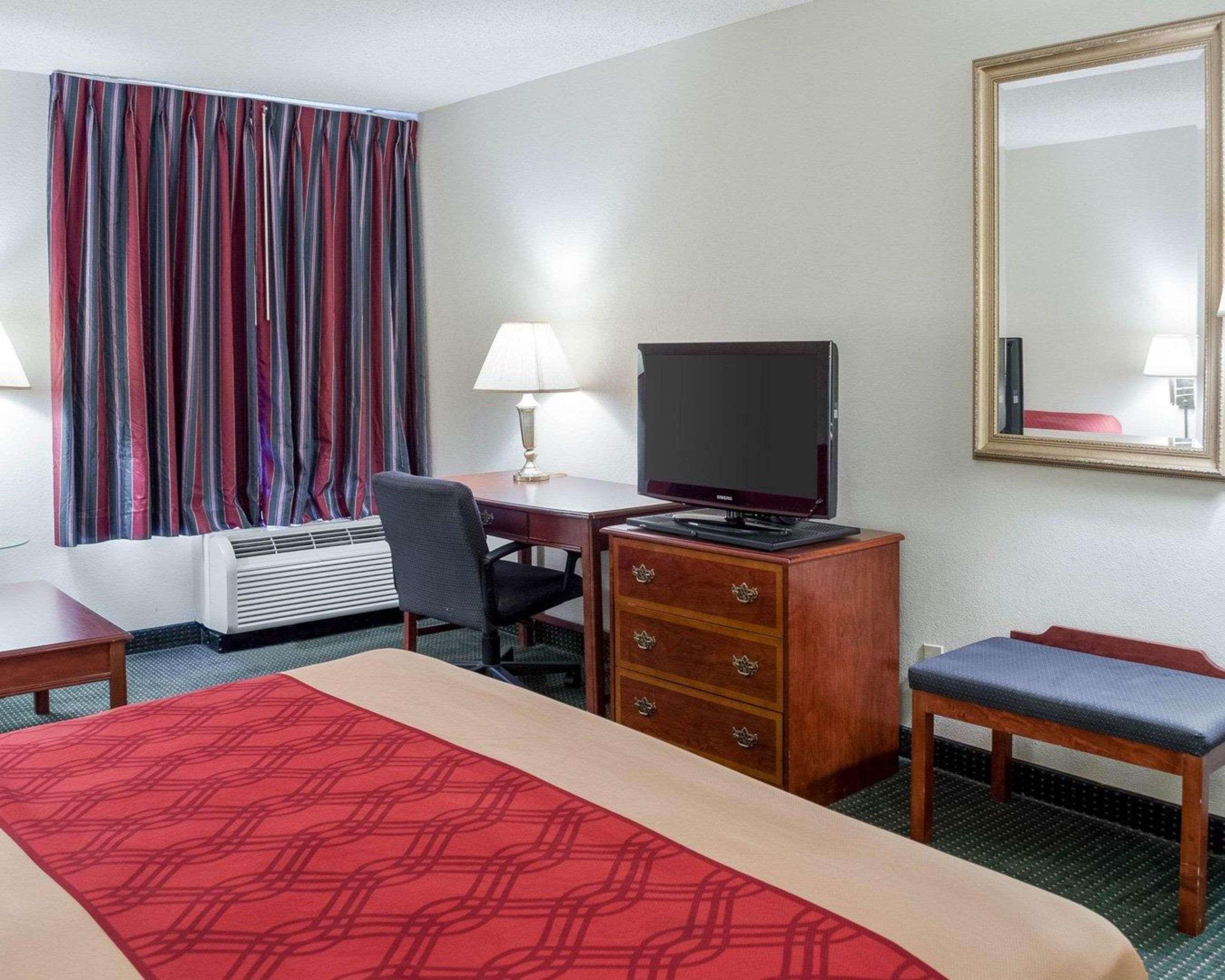 Econo Lodge Yazoo City Bagian luar foto