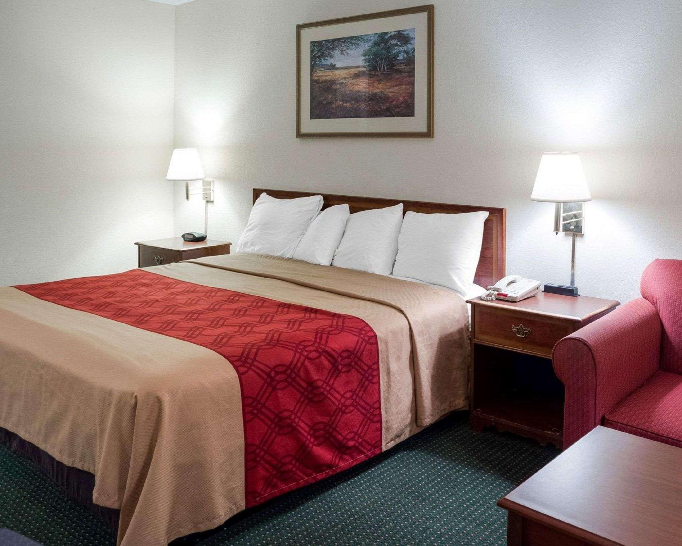 Econo Lodge Yazoo City Bagian luar foto