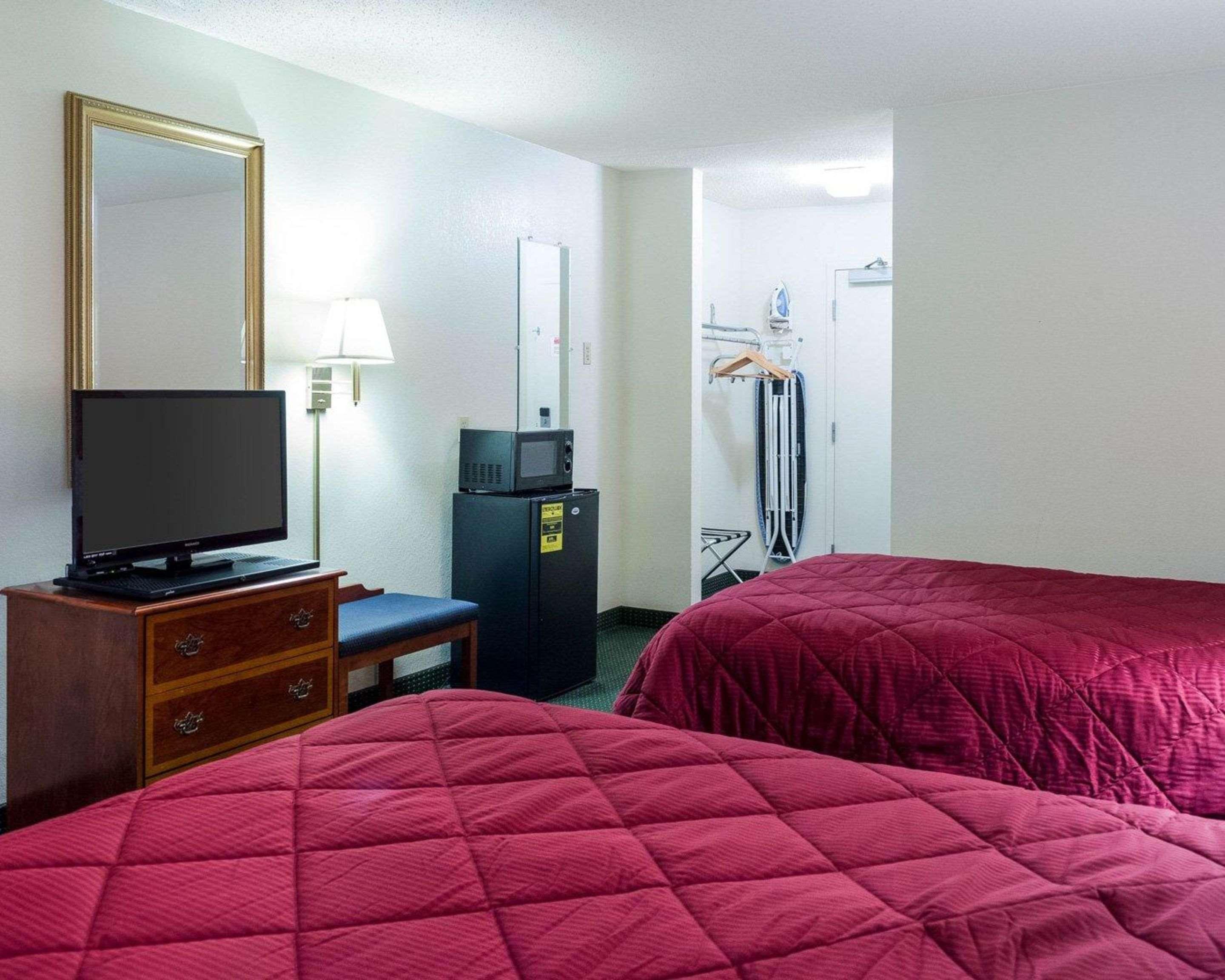 Econo Lodge Yazoo City Bagian luar foto