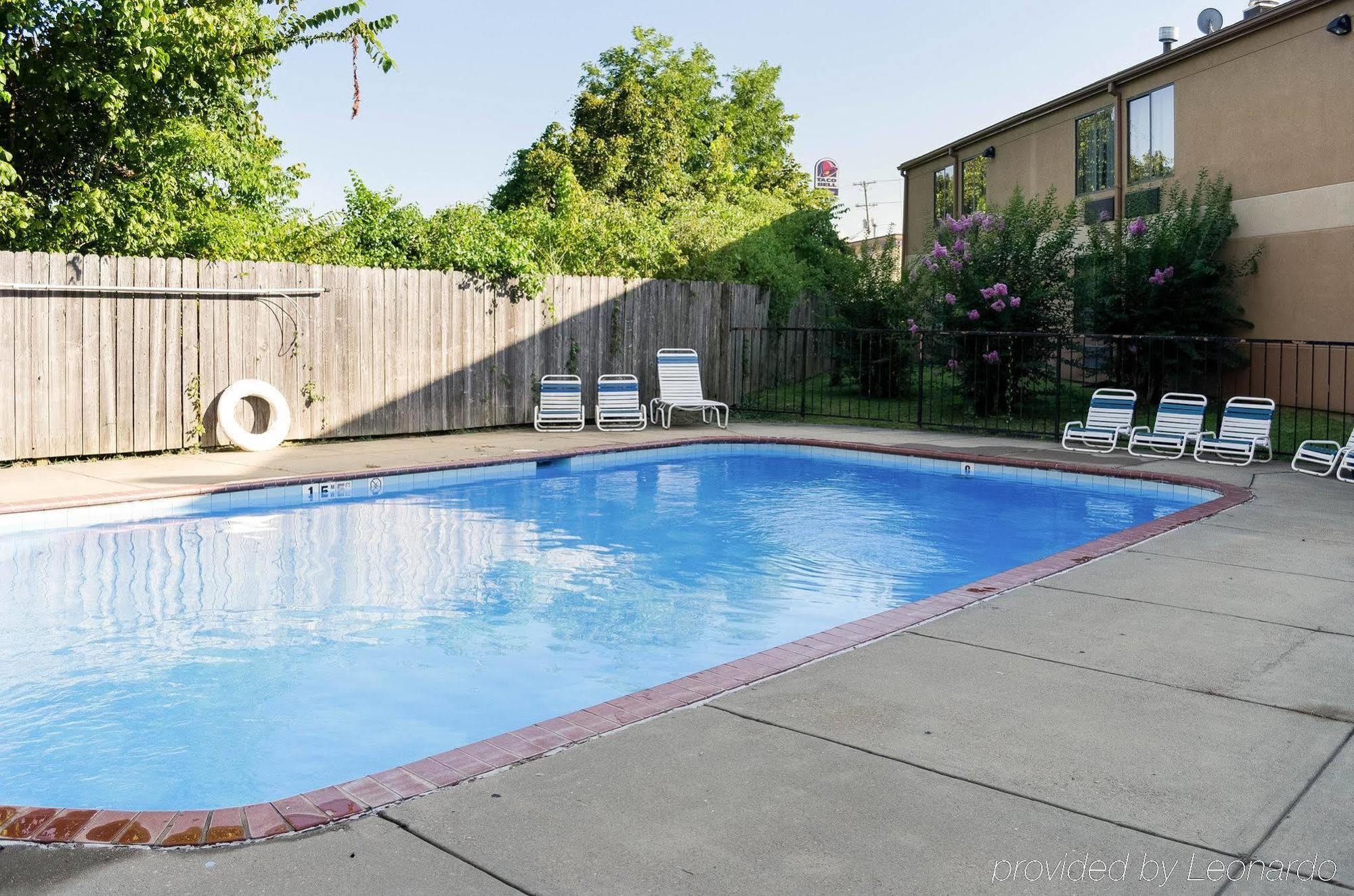 Econo Lodge Yazoo City Bagian luar foto