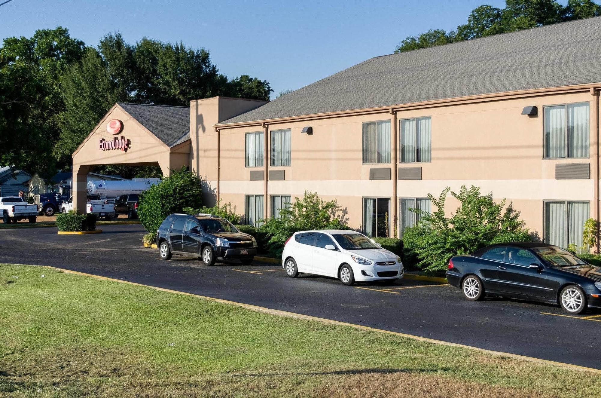 Econo Lodge Yazoo City Bagian luar foto
