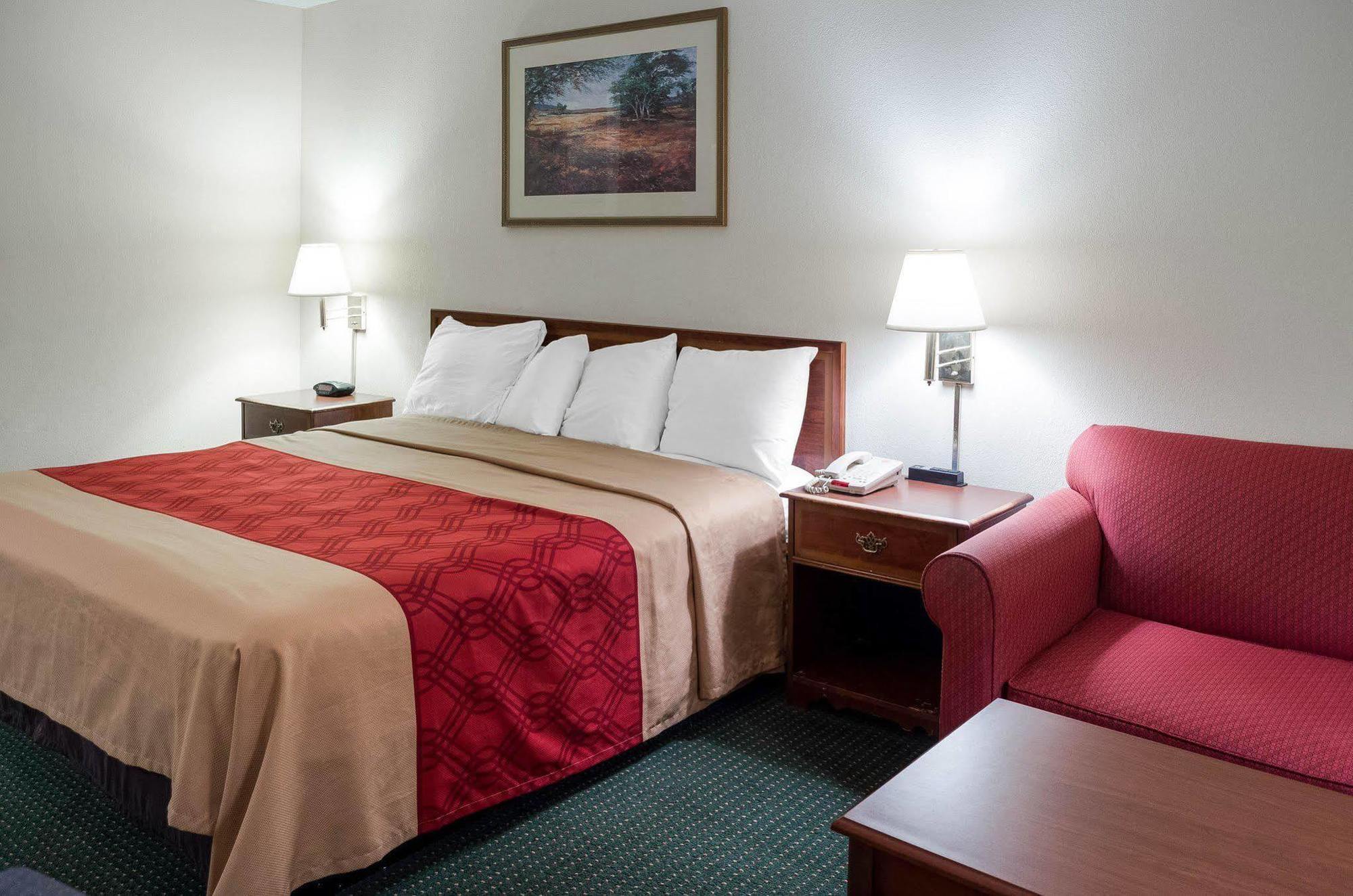Econo Lodge Yazoo City Bagian luar foto